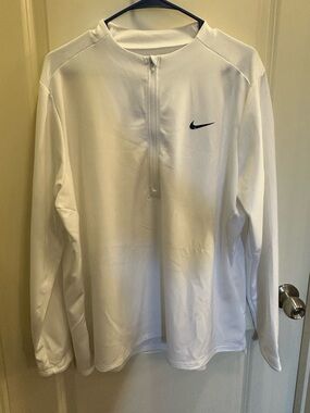 Nike Women’s White  Long-Sleeve Quarter-Zip Performance Shirt